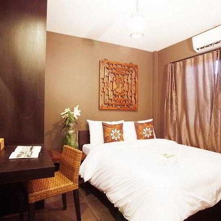Lilu Chiang Mai Hotel Bagian luar foto