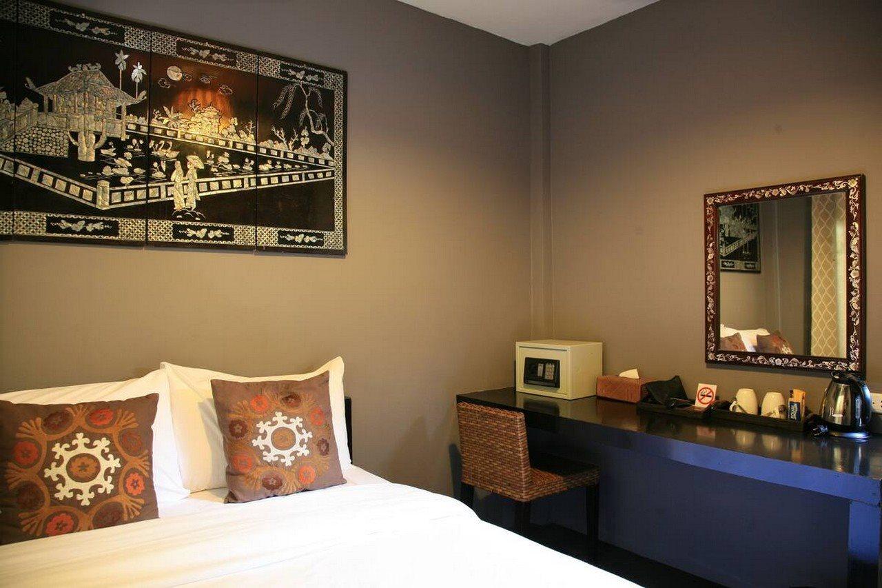Lilu Chiang Mai Hotel Bagian luar foto