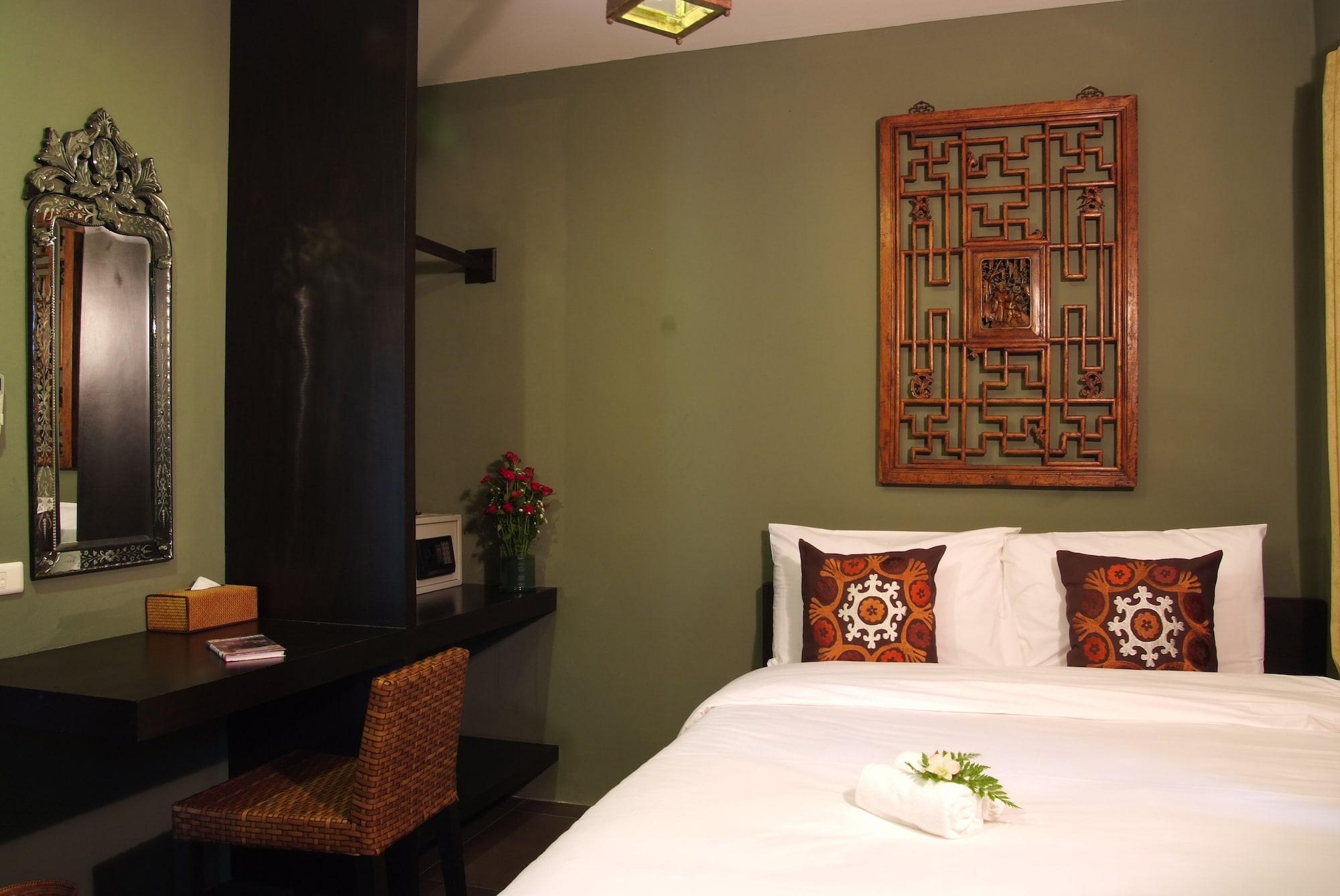 Lilu Chiang Mai Hotel Bagian luar foto