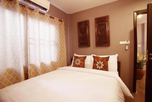 Lilu Chiang Mai Hotel Bagian luar foto
