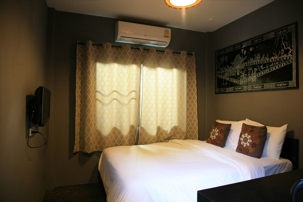 Lilu Chiang Mai Hotel Bagian luar foto